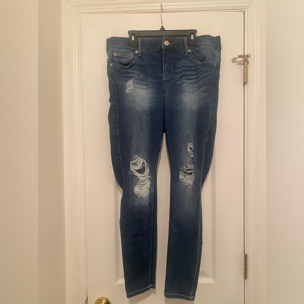 TORRID Bombshell Skinny Ripped Jeans